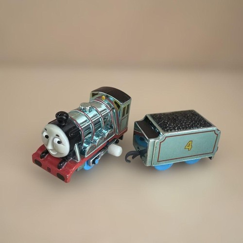 Thomas seine freunde - thomas, kapsel