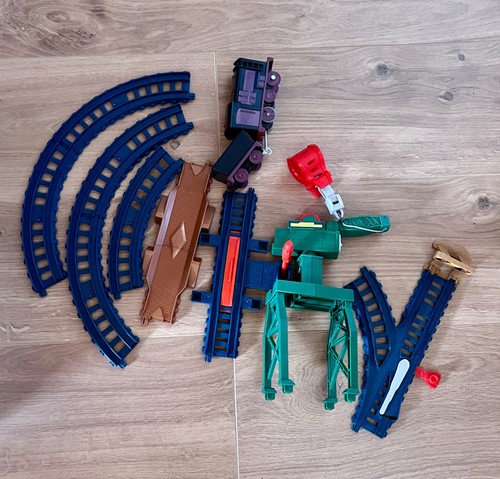 Thomas and friends - thomas,